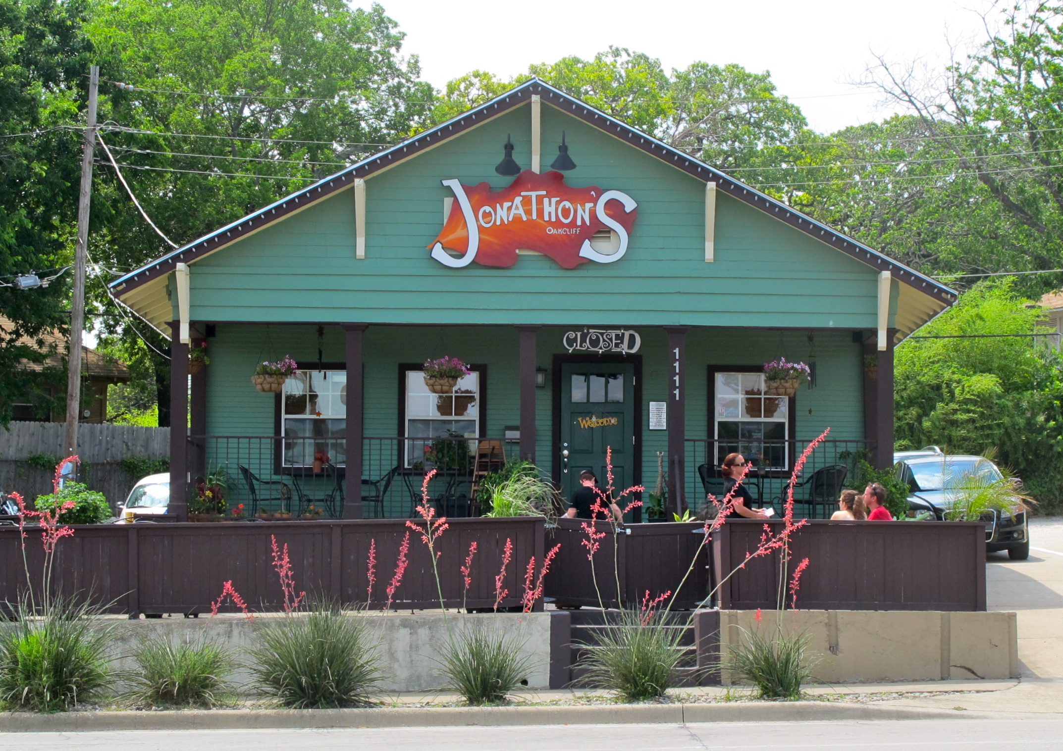 Jonathon's to close original location, move to Kel's Restaurant in North Dallas - Oak Cliff