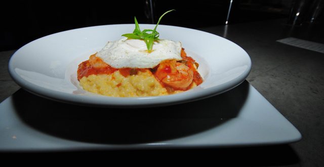 Shrimp and grits: Elliott Muñoz