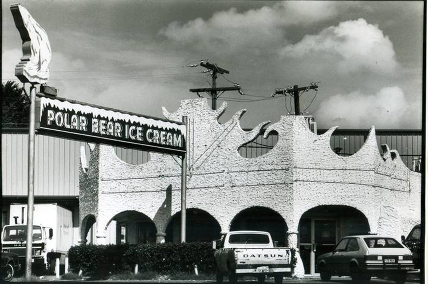 Polar Bear Ice Cream on Zang circa 1980. (Photo via the Old Oak Cliff Conservation League )