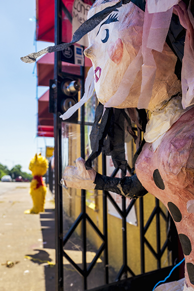 A piñata shop in The Boundary. (Photo by Danny Fulgencio)