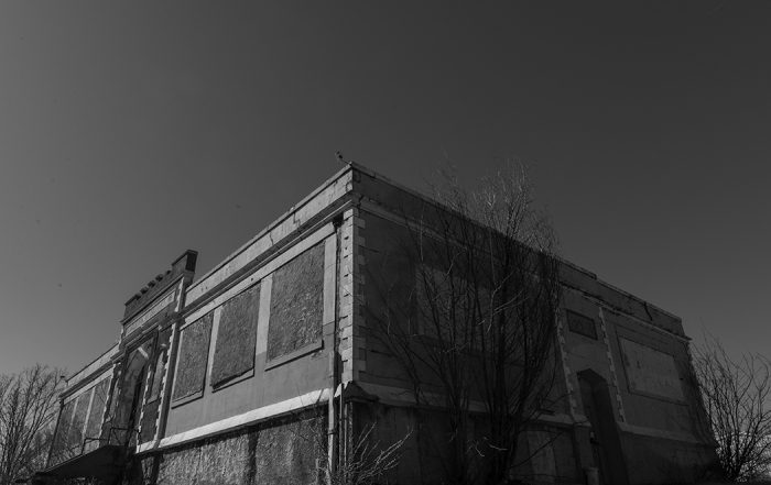 The old Eagle Ford School on Chalk Hill Road educated thousands of Cement City schoolchildren. The building could be headed for historic landmark status. (Photo by Danny Fulgencio)