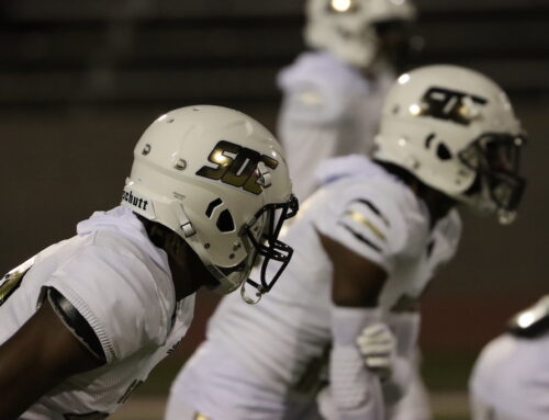 South Oak Cliff defeats Huntsville in area round, moves on to regional