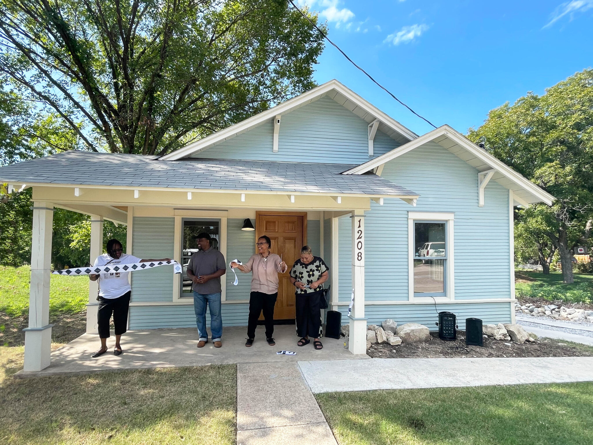 ribbon cutting – shaun montgomery, larry johnson, lou nell sims, judy everette
